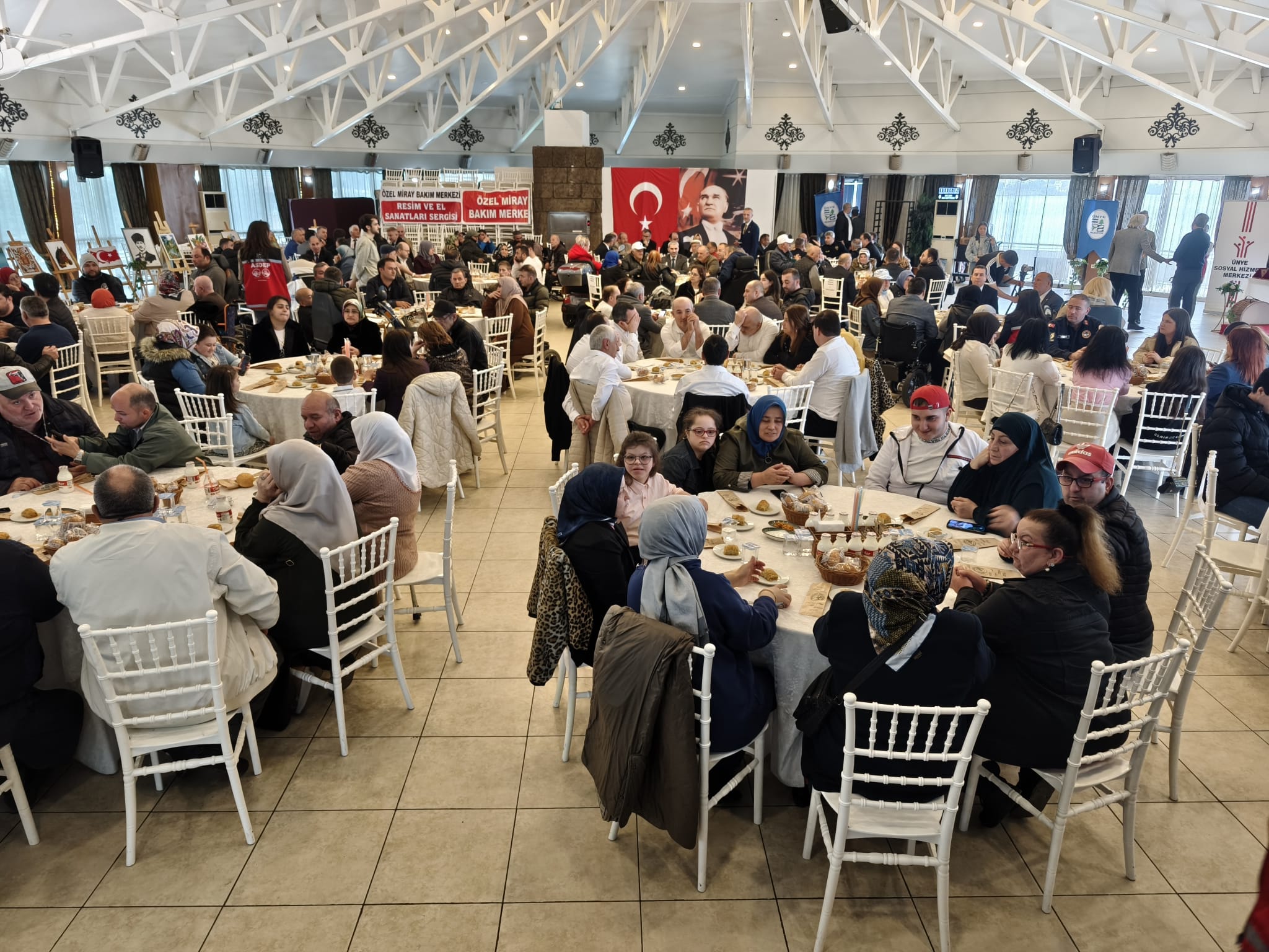 UNYEDE ENGELLILER HAFTASI ETKINLIGI DUZENLENDI 25