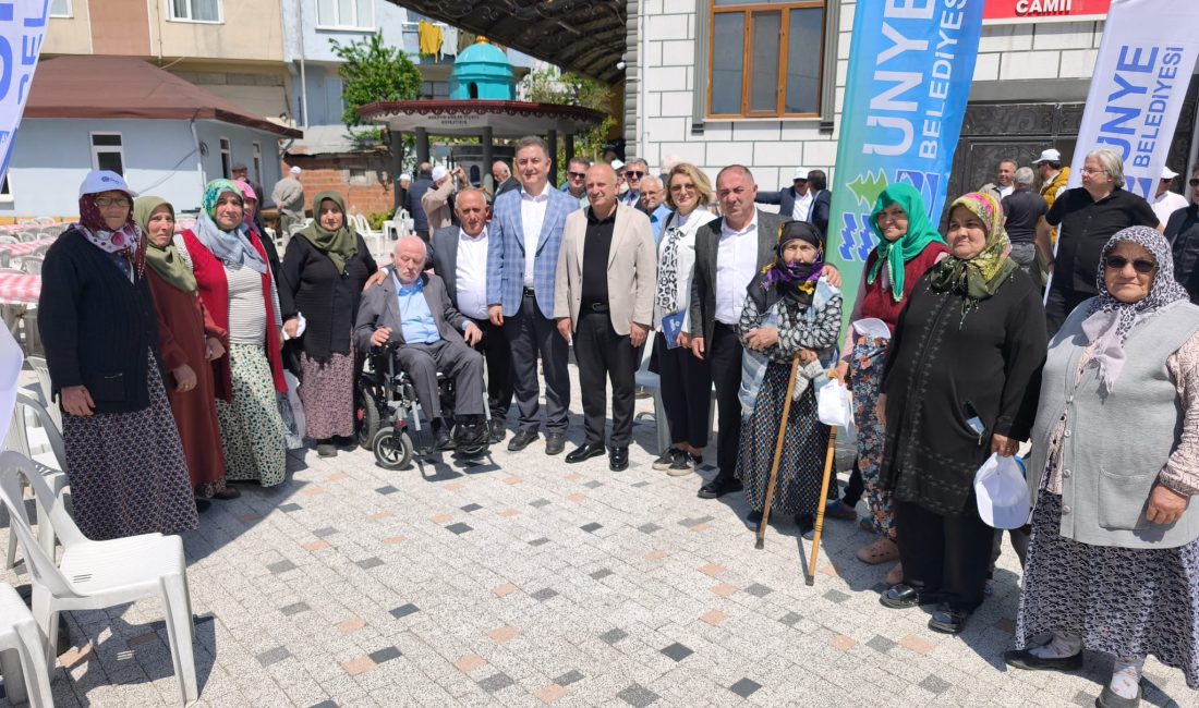 Ünye Belediye Başkanı Hüseyin Tavlı mahalle buluşmaları programı kapsamında Yunus