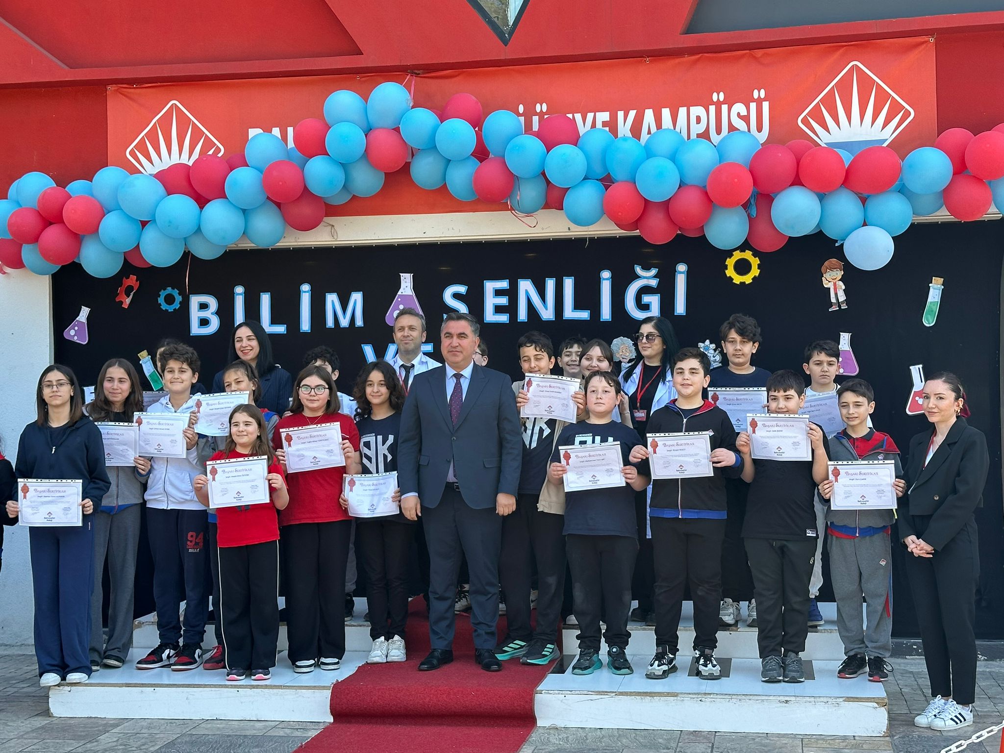 bahcesehir bilim senligi