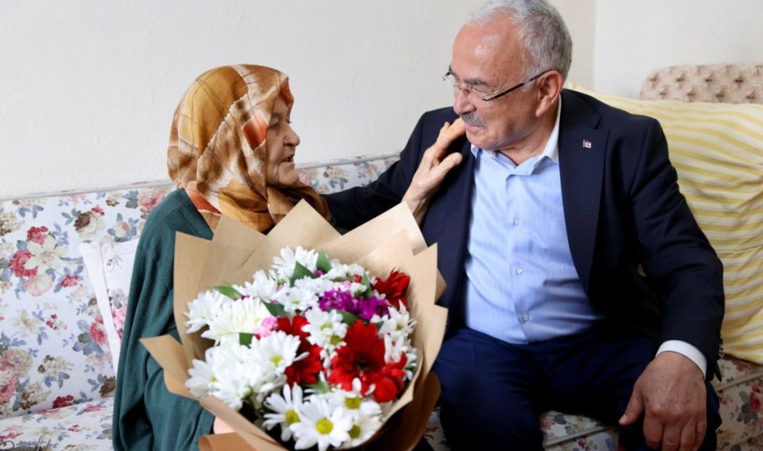 ANNELER GÜNÜNDE HAYRİYE AYBASTI’YA SÜRPRİZ ZİYARET