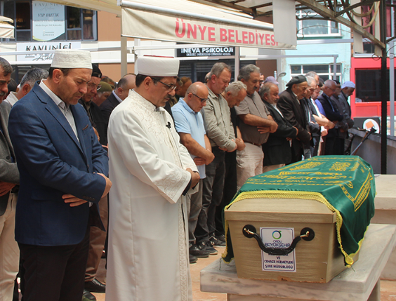 Fransa’daki Kazada Hayatını Kaybeden Burak Satı Ünye’de Toprağa Verildi fransa kaza unye cenaze