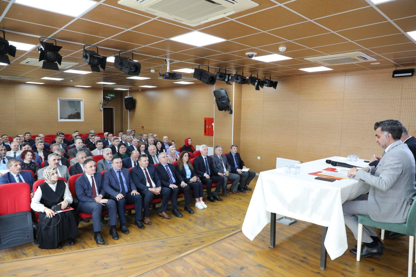 Ünye’de Müdürler Kurulu Toplantısı Gerçekleştirildi unye ilce milli egitim muduru.jpg1