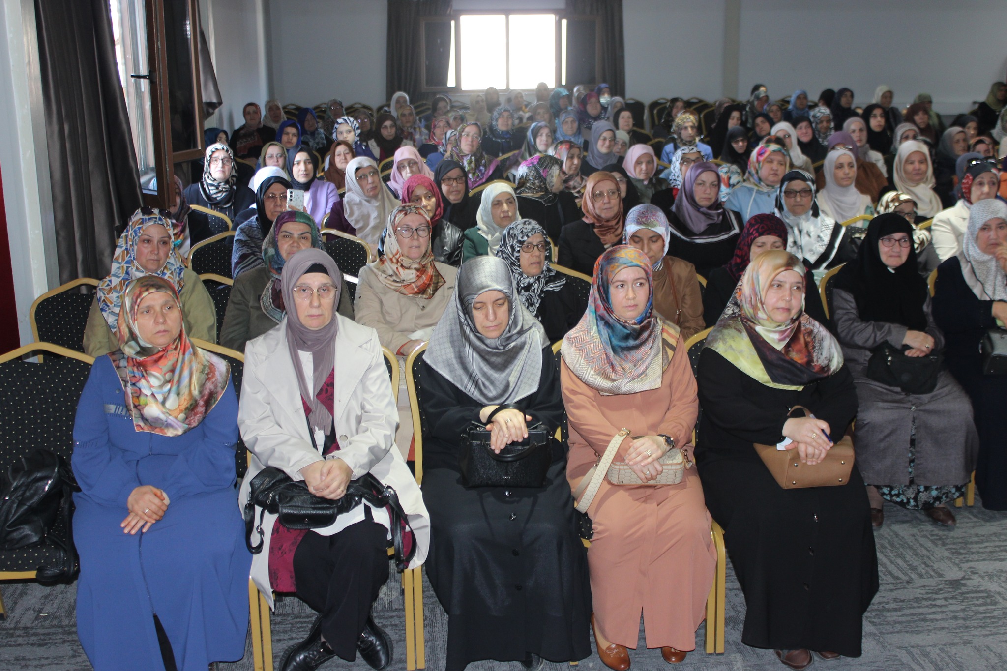 Aileyi Ayakta Tutan Değerler Konulu Konferans Gerçekleştirildi unye ilce muftulugu 1.jpg1 1