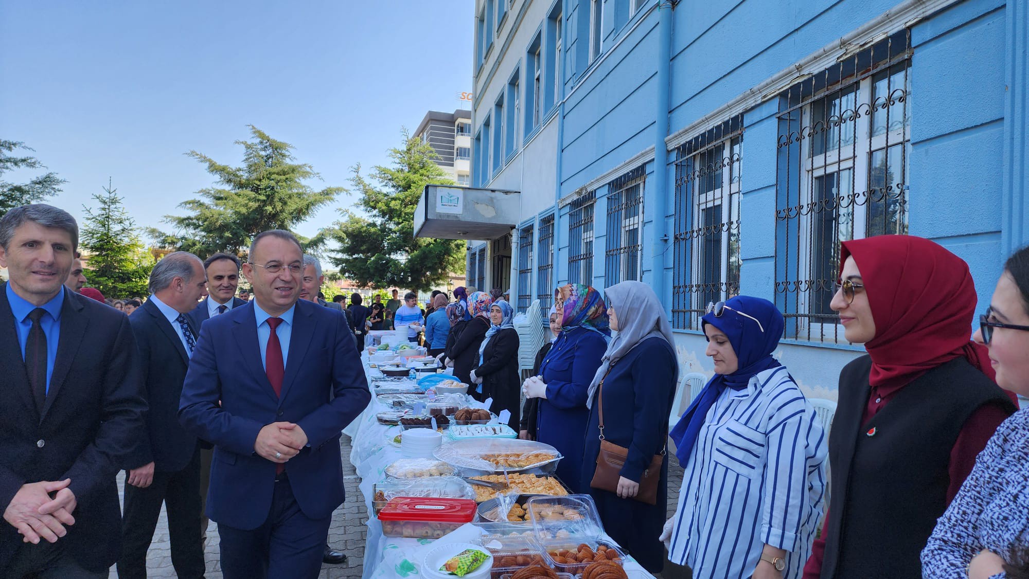 Ünye İmam Hatip Ortaokulundan Gazze yararına anlamlı bağış unye ilce muftulugu 1.jpg4 1
