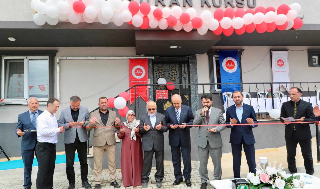 Vali Muammer Erol, Kayabaşı mahallesinde Hacı Şenol ve Nuray Keskin