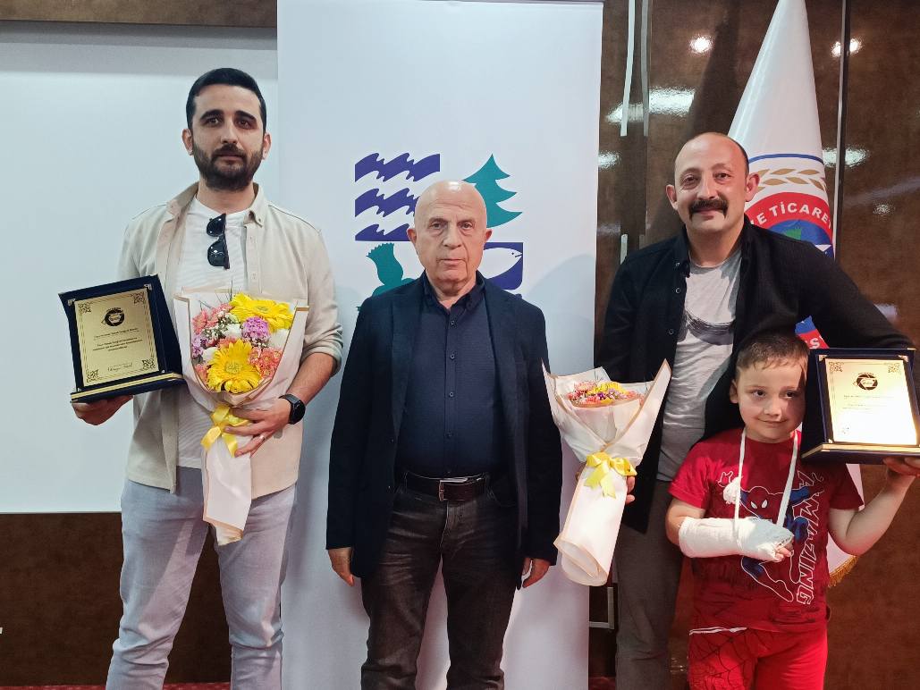 Ünye’yi Fotoğraflarla Geleceğe Taşıdılar UNYEYI FOTOGRAFLARLA GELECEGE TASIDILAR 7