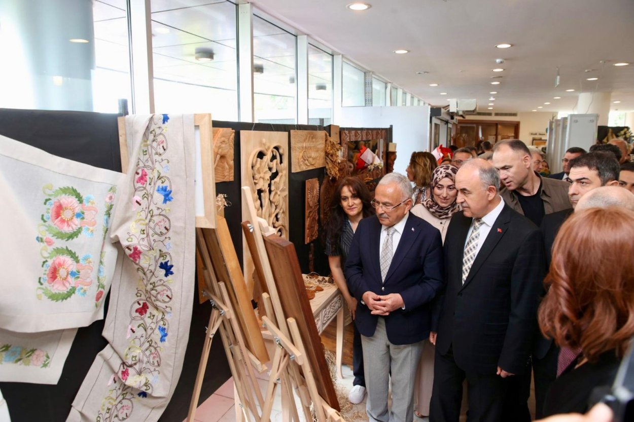 Başkan Güler: “Hayat Boyu Eğitimin En Güzel Örnekleri Bu Sergide” baskan guler hayat boyu egitimin en guzel ornekleri bu sergide 6614