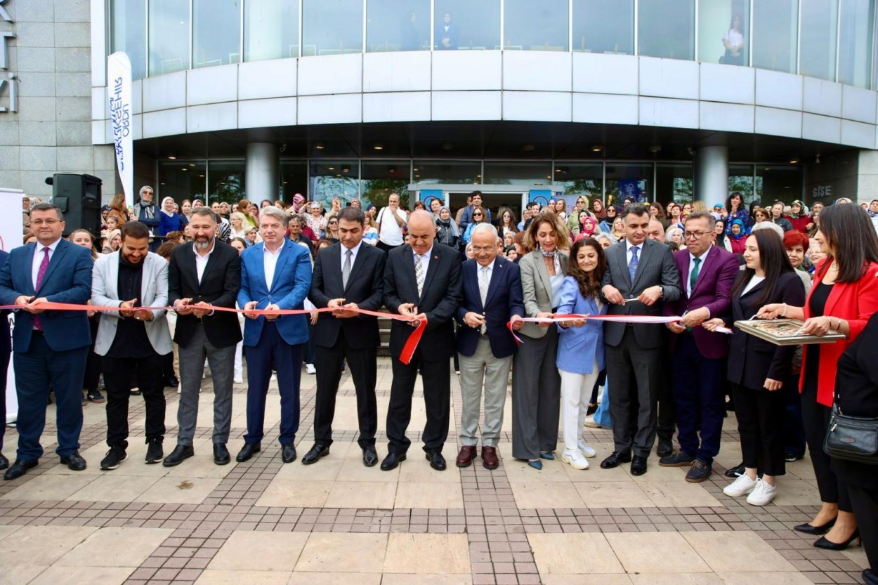 baskan guler hayat boyu egitimin en guzel ornekleri bu sergide 977