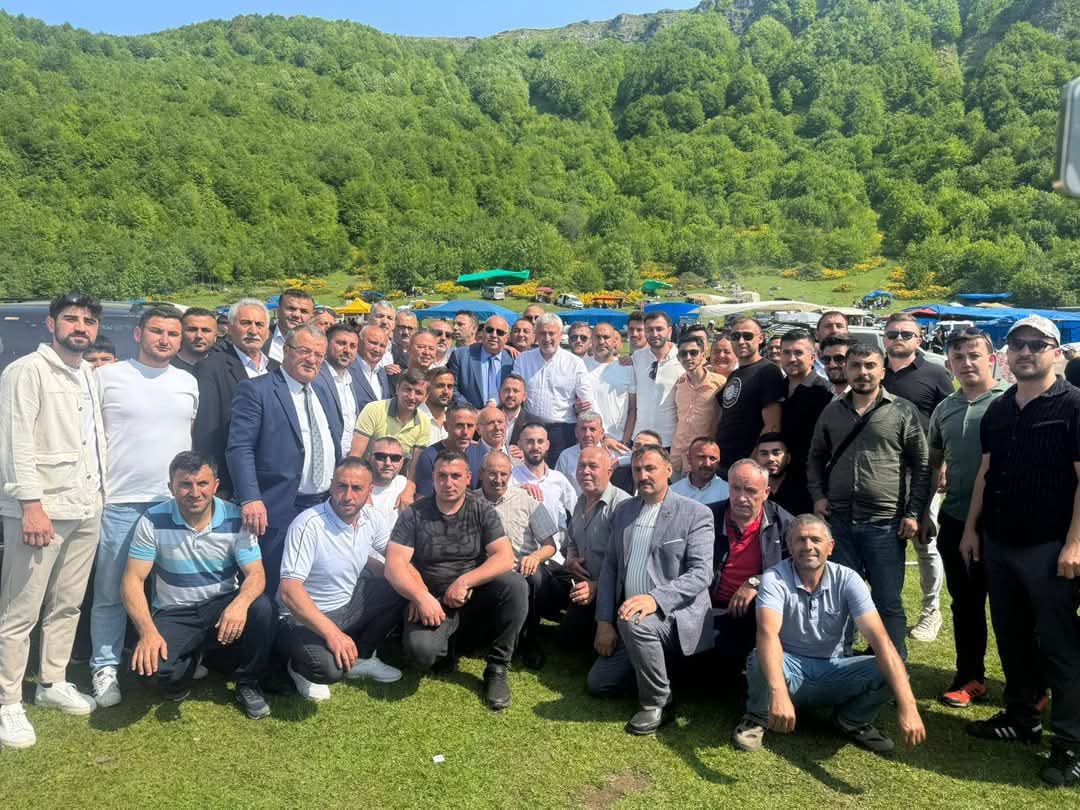 Titiz: Görevde Değil Ama Yol Yaptırıyor! fatih titiz