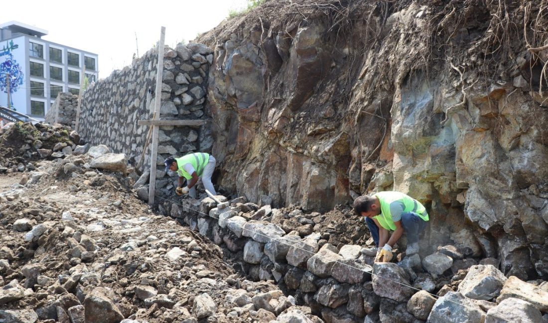 Ordu Büyükşehir Belediyesi, il genelinde sürdürdüğü ulaşım altyapısını güçlendirme çalışmalarına