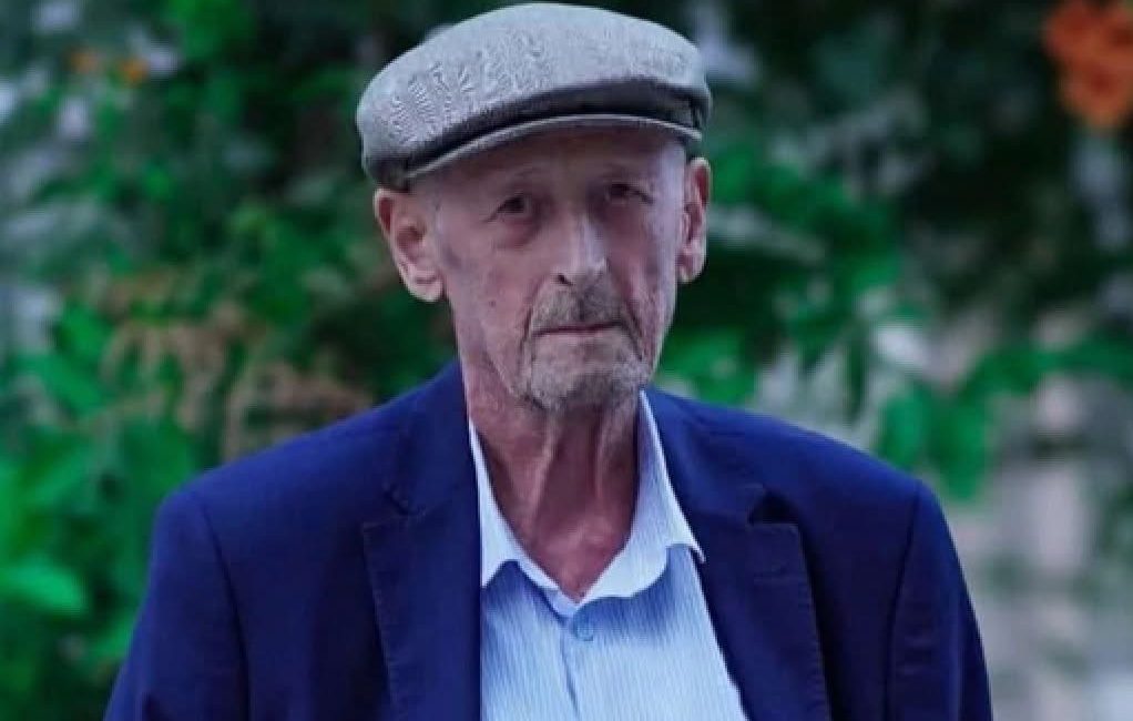 Atatürk Mahallesi eski muhtarı Arzuhalci Laz Kemal Tamtürk (85) geçirdiği
