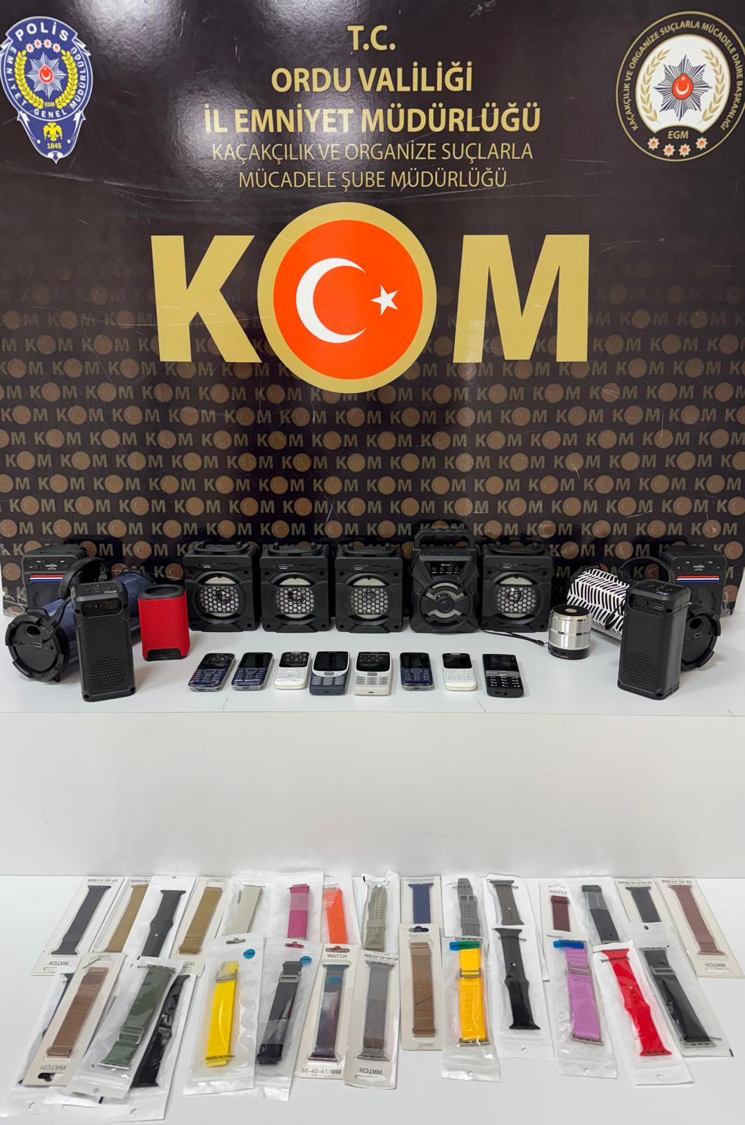KOM 1
