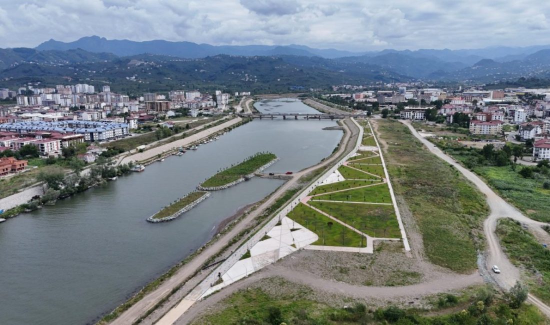 Altınordu ilçesinde yıllarca şehir çöplüğü olarak kullanılan, kokudan ve çöp