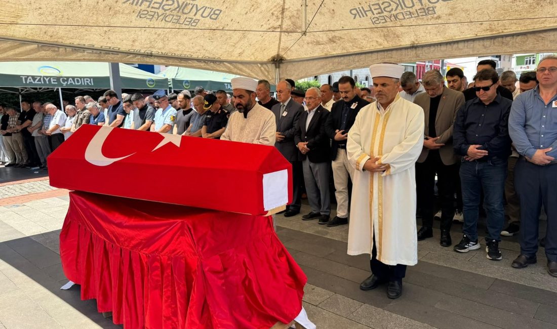İstanbul’da görev yaptığı sırada yakalandığı hastalık nedeniyle genç yaşta hayatını