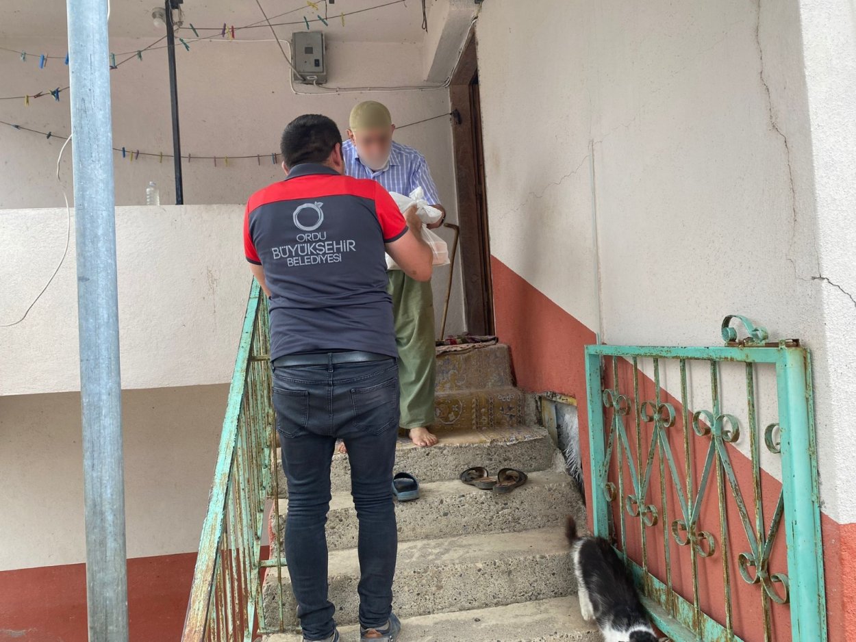 sicak bir yemegin ardinda sevgi ve emek var 76