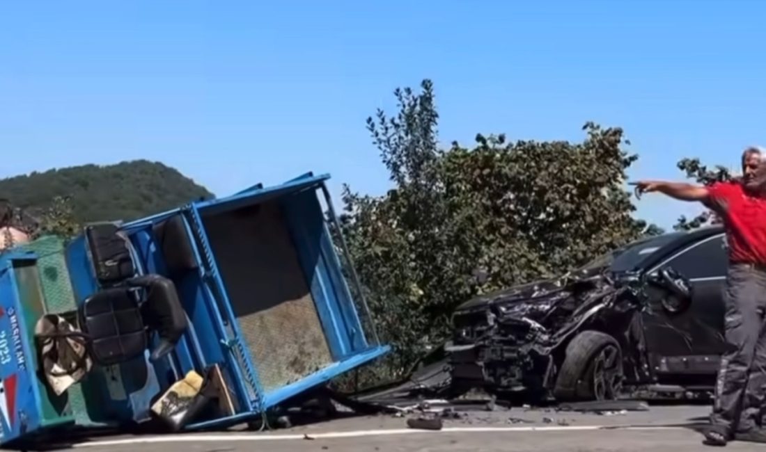 Ordu’nun Ünye ilçesine bağlı Çatalpınar Mahallesi’nde otomobil ile tarım aracı