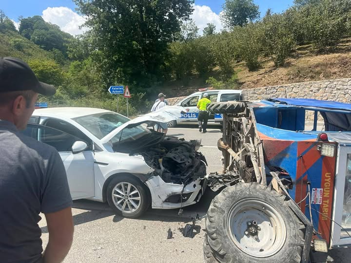 Ordu’nun Fatsa Karayolu Çatalpınar çevre yolunda meydana gelen trafik kazasında,