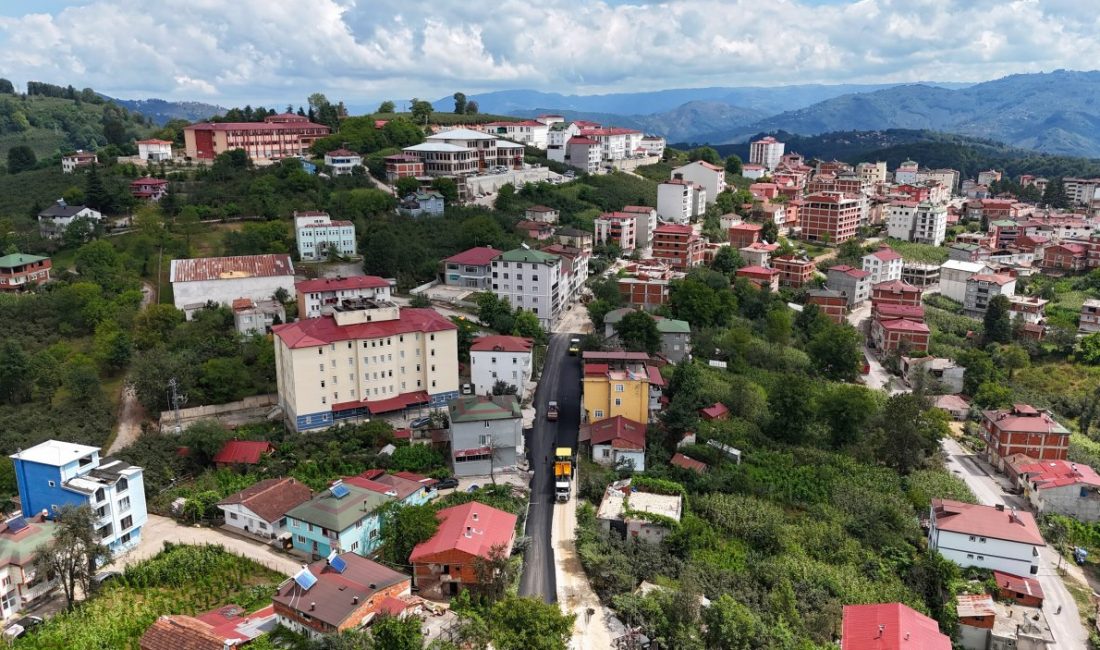 Ordu Büyükşehir Belediyesi Korgan ilçesinin merkezini sıcak asfalt konforu ile