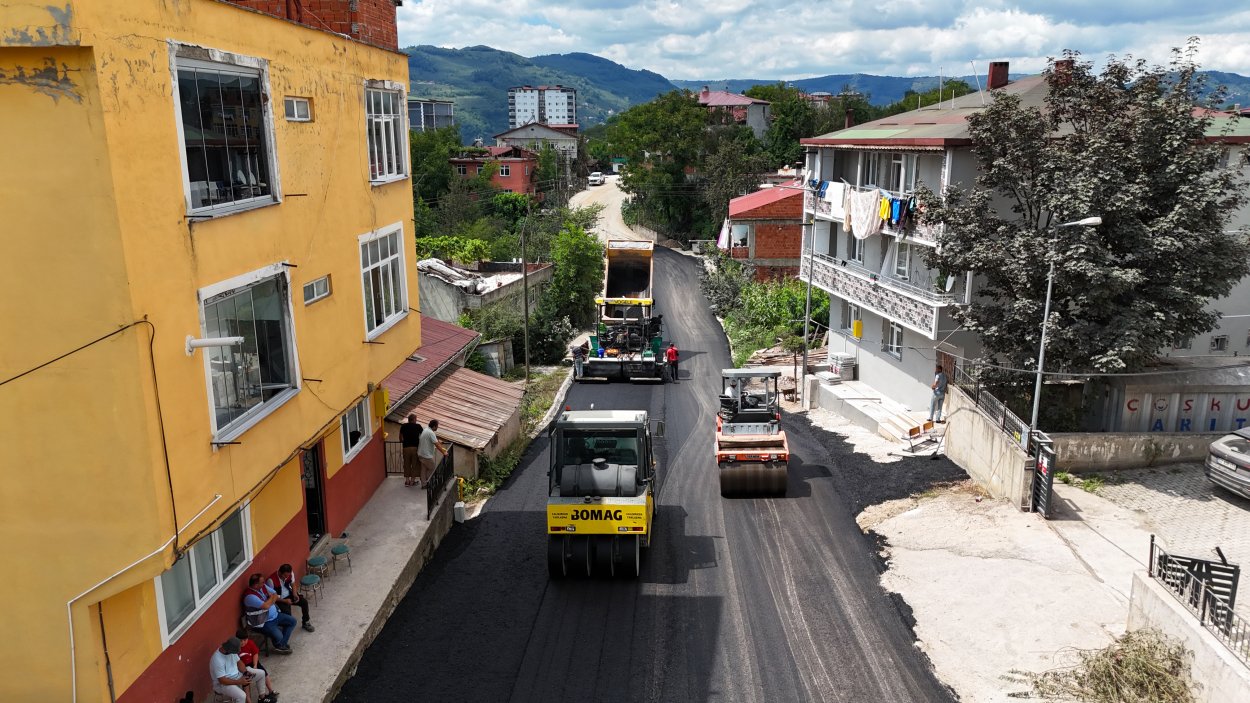 Korgan’ın Merkezi Asfaltlanıyor korgan in merkezi asfaltlaniyor 7200