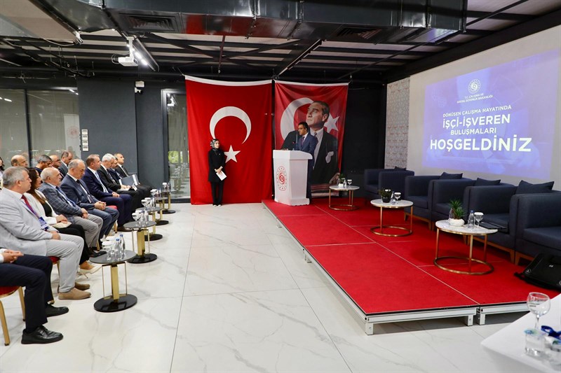 Dönüşen Çalışma Hayatında İşçi-İşveren Buluşmaları Ordu’da Gerçekleştirildi ORDU VALILIGI 1.jpg1 1