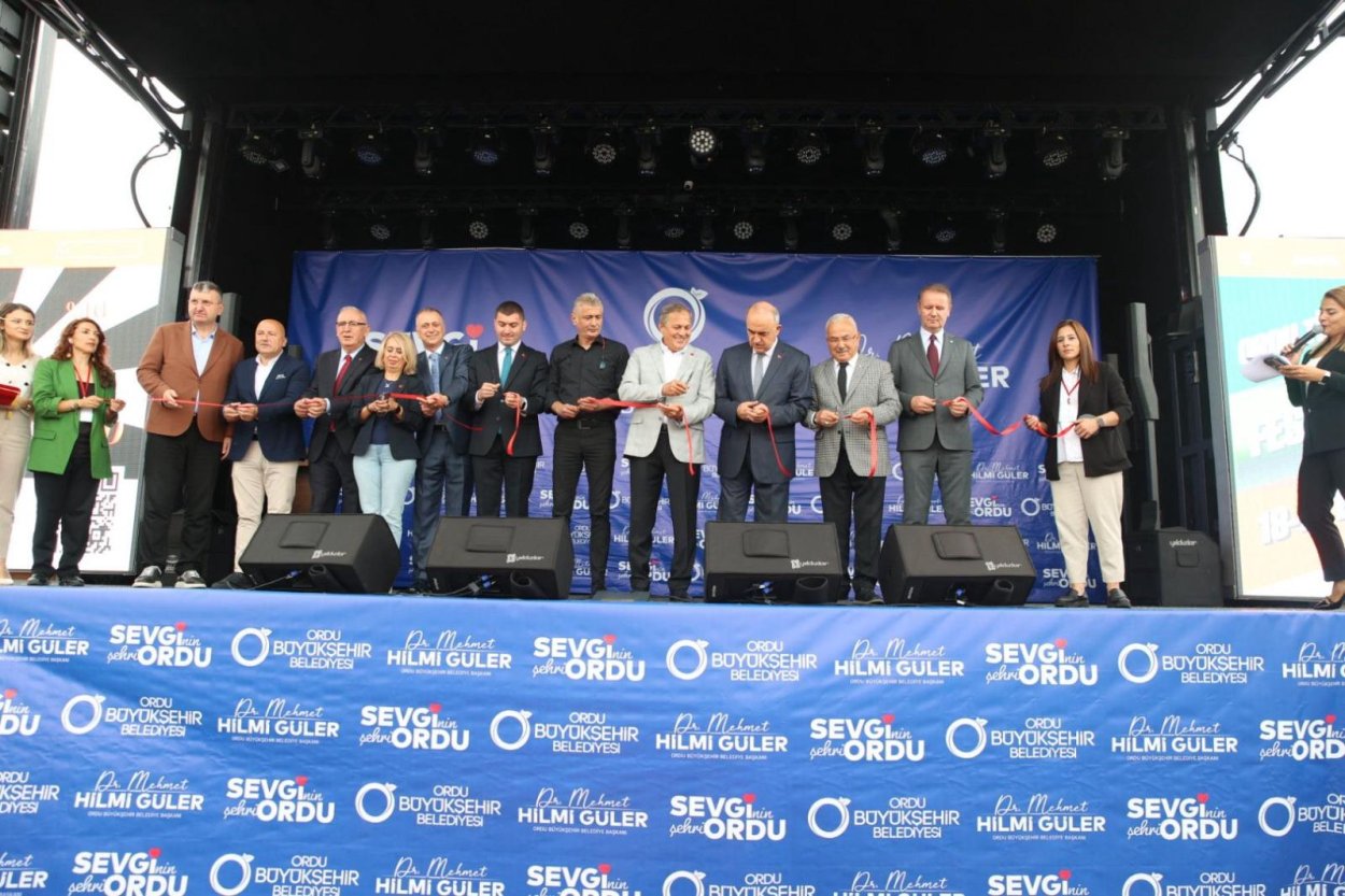 baskan guler festivalde mujdeyi verdi 2531
