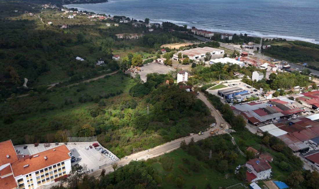 Türkiye’nin kırsal yol ağı en uzun il olan Ordu’da asfalt