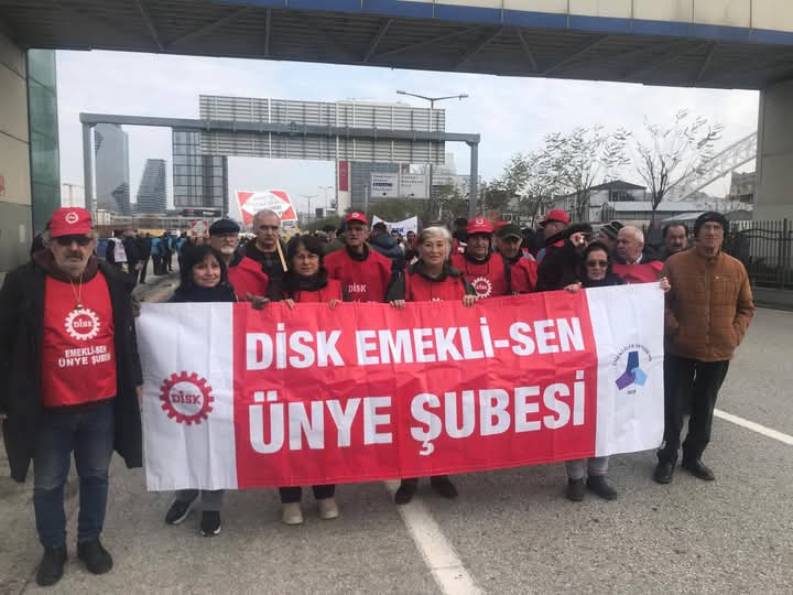 Emekli Maaşları Açlık Sınırının Altında Kaldı disk emekli