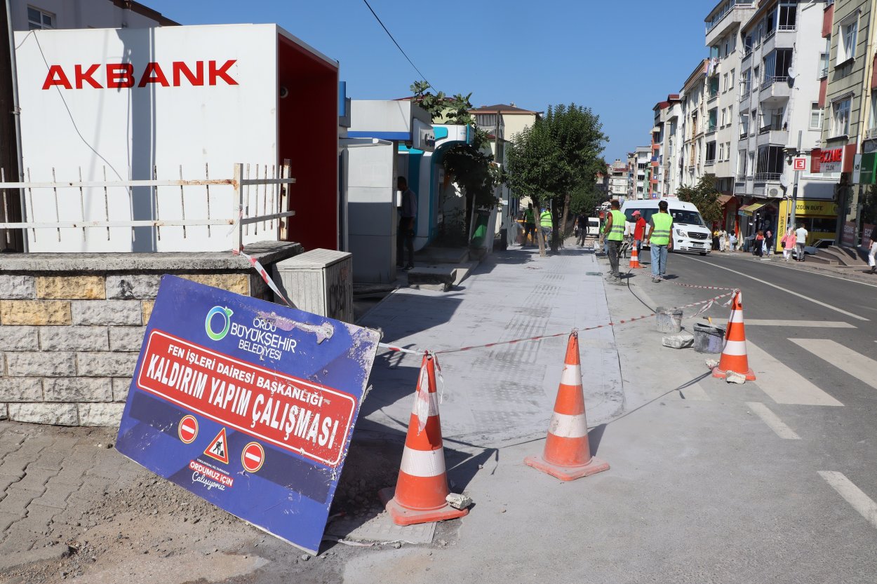 İBNİ-İ SİNA Caddesi Tepeden Tırnağa Yenileniyor ibni i sina caddesi tepeden tirnaga yenileniyor 5891