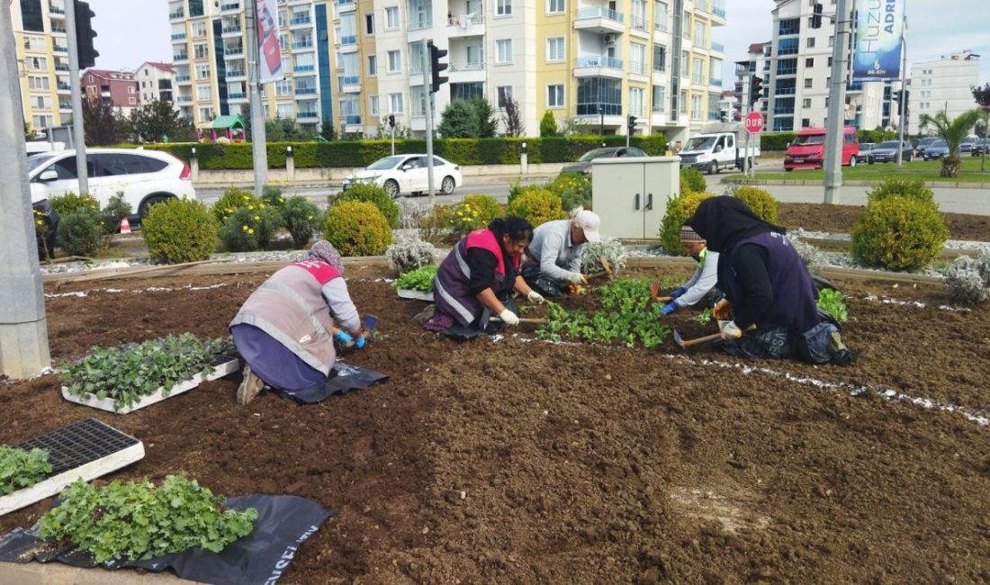 ORDU’NUN GÜZELLİĞİNE GÜZELLİK KATAN ÇİÇEKLER BÜYÜKŞEHRİN SERASINDA ÜRETİLİYOR Ordu Büyükşehir