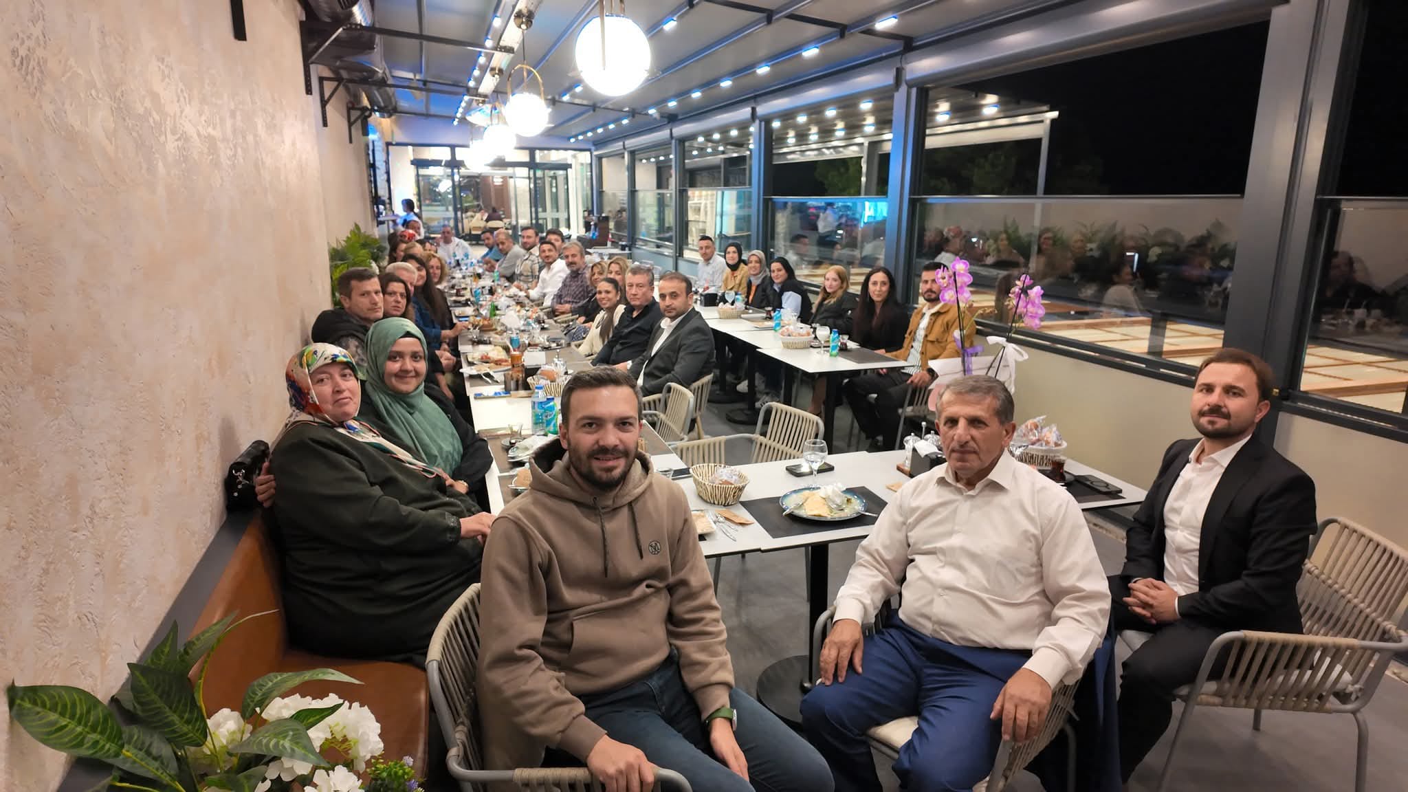 Eğitim Camiası Bir Değerine Veda Ediyor: Ünye Fatih İlk ve Ortaokulu Müdürü Mustafa Erdoğan Emekliye Ayrıldı WhatsApp Image 2025 10 13 at 10.16.21 3
