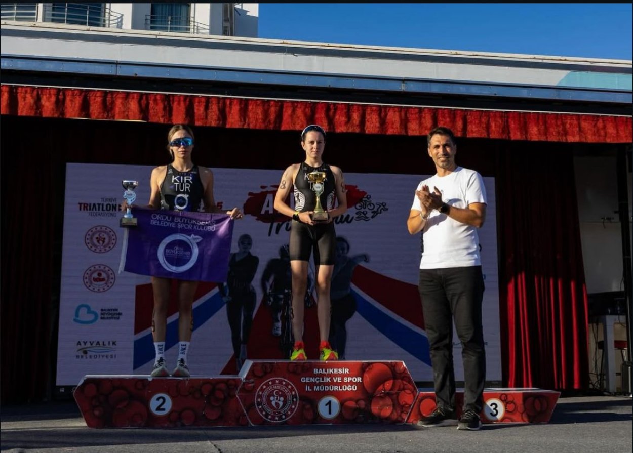 milli sporculardan 1 altin 1 gumus madalya 6367