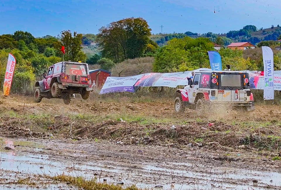 Ünye, hafta sonu off road sporları tutkunlarının nefesini kesen büyük