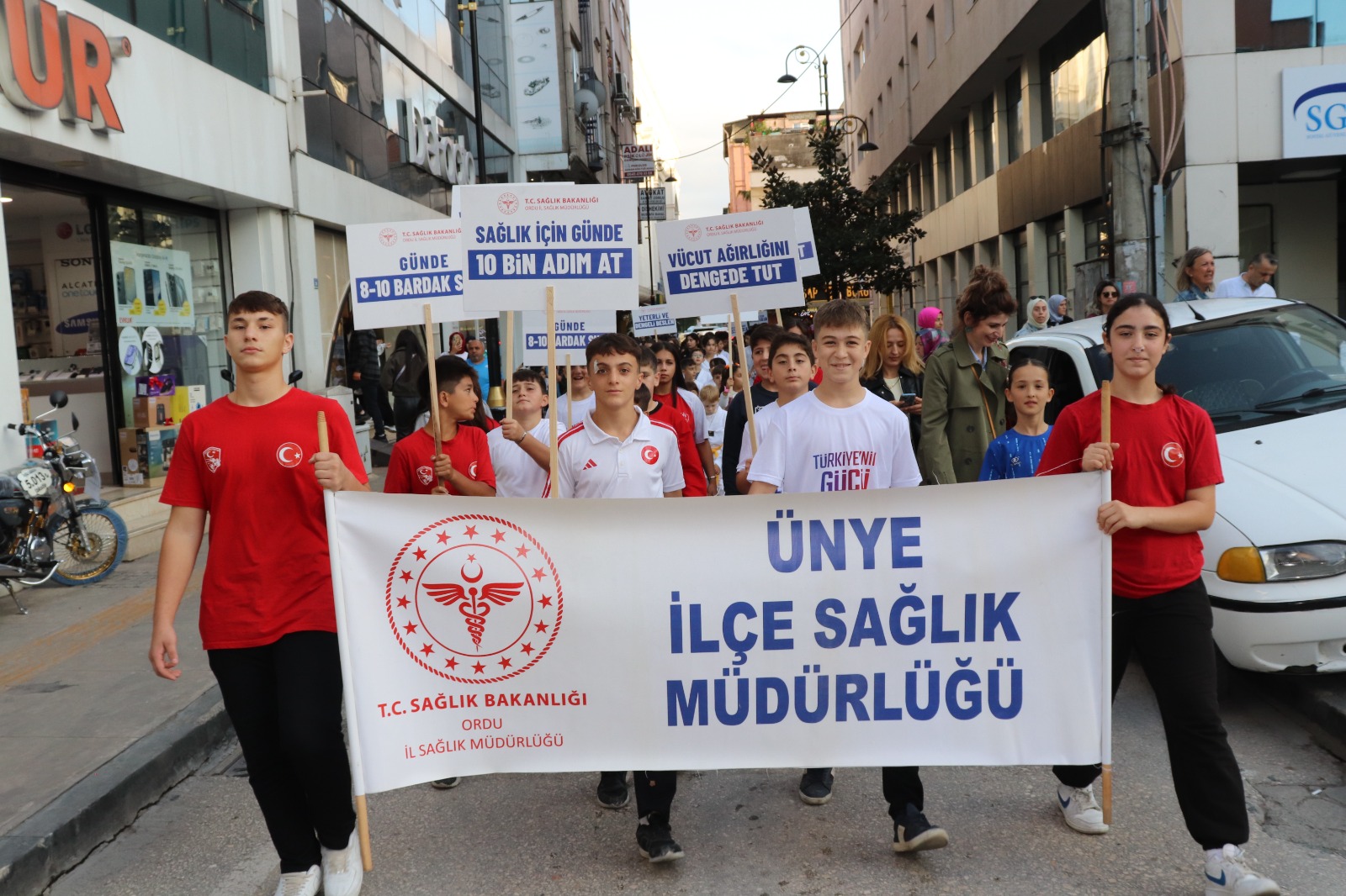 3-4 Ekim Dünya Yürüyüş Günü kapsamında, Ünye İlçe Sağlık Müdürlüğü