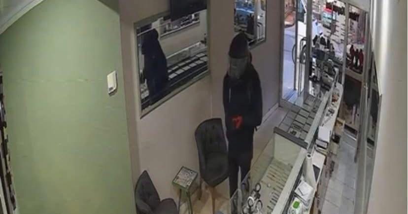 Ordu’nun Fatsa ilçesinde bir kuyumcuda meydana gelen silahlı soygunda yaklaşık