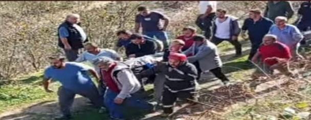 Kontrolden çıkan tarım aracı dereye düştü, sürücü yaralı kurtarıldı Ordu’nun