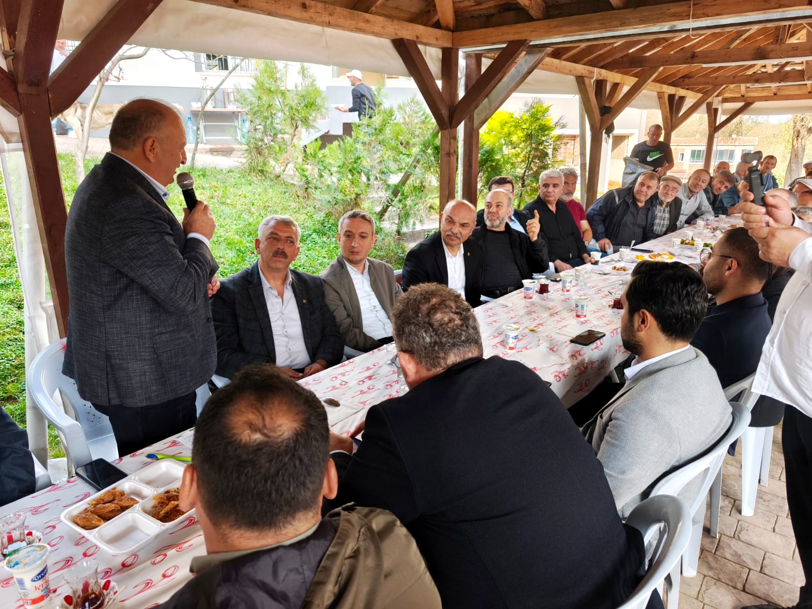 YESILKENTTE BETON YOL SEVINCI… 6