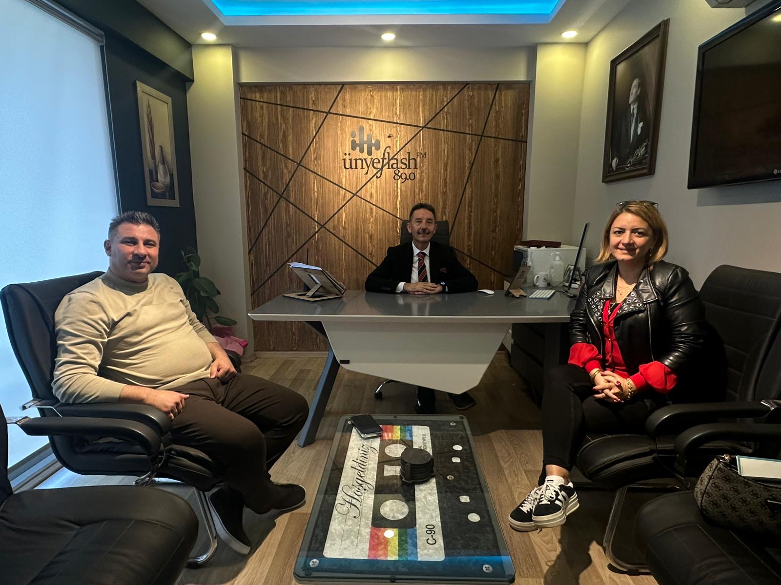 Ünye Gündem Haber’den Ünye Oney Flash FM’e Ziyaret c863d86d ed64 48e4 bbb8 d7de867cb2a0