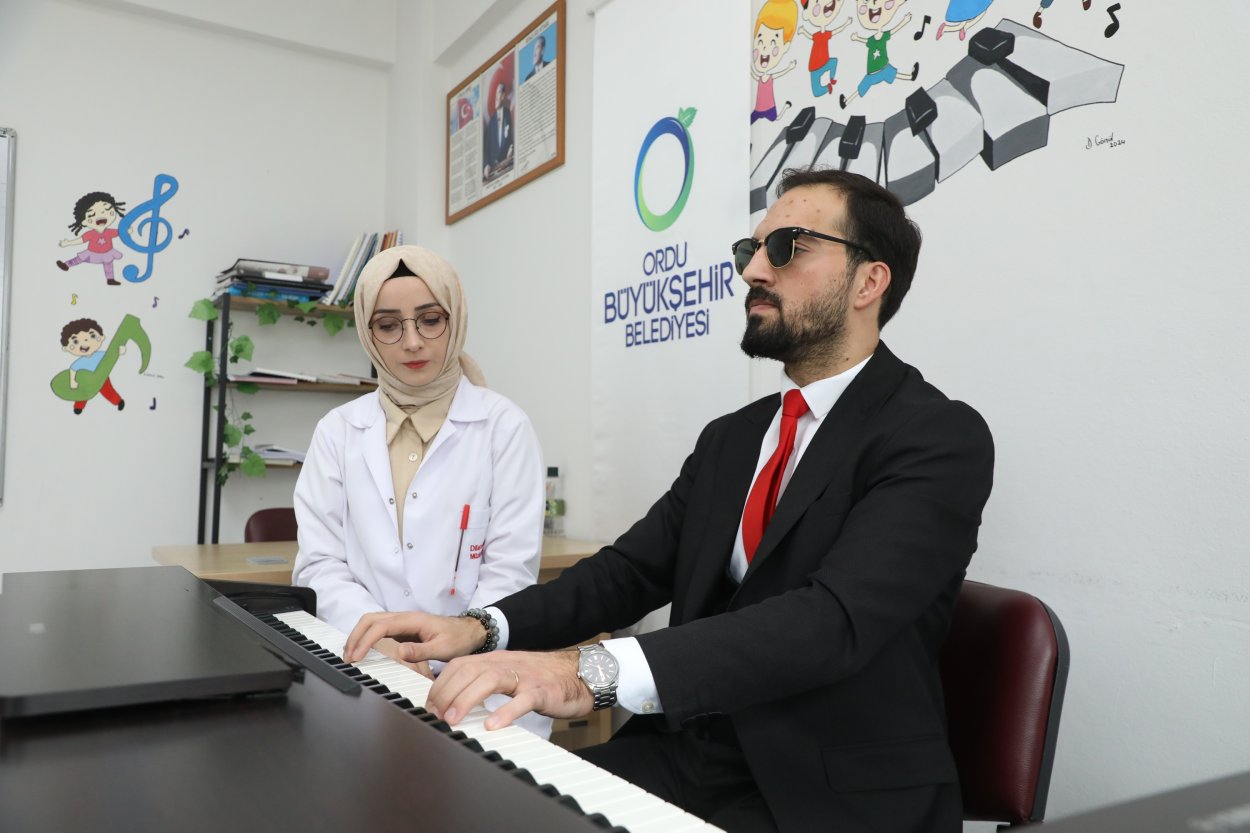 gormeyen gozlerle degil hisseden kalple caliyor2