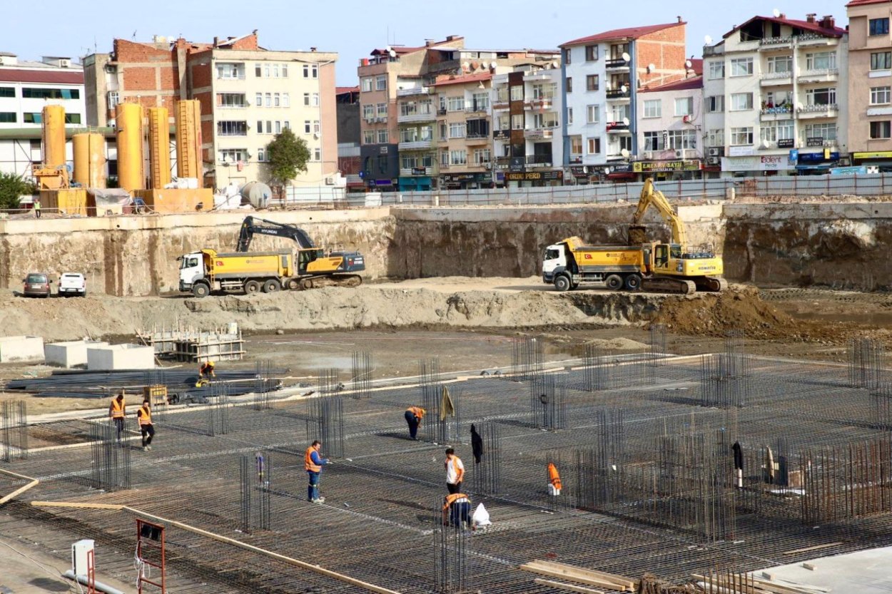 millet bahcesi nde yogun tempo 8712