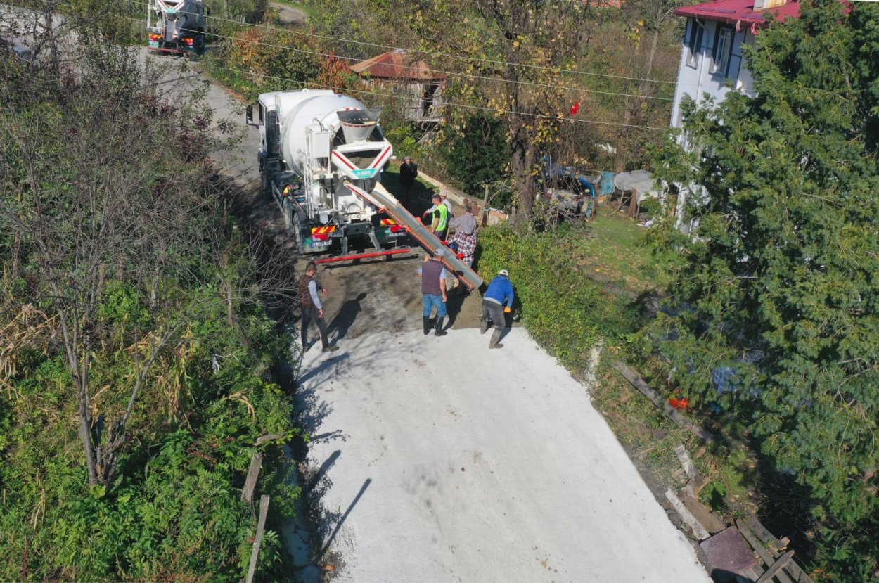 unye de yavi inkur baglanti yolu betonla yenileniyor 7954