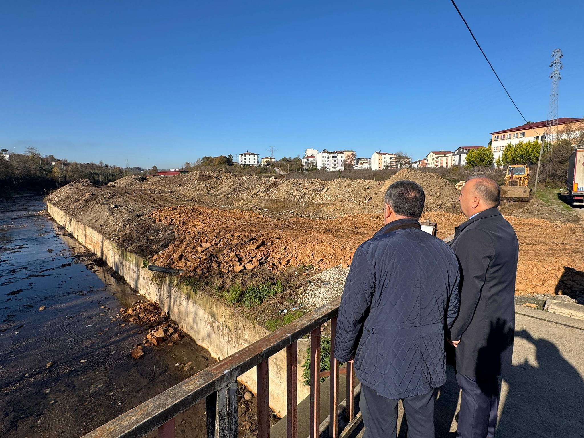BASKAN TAVLI YENI ADALET SARAYI CALISMALARINI YERINDE INCELEDI 4