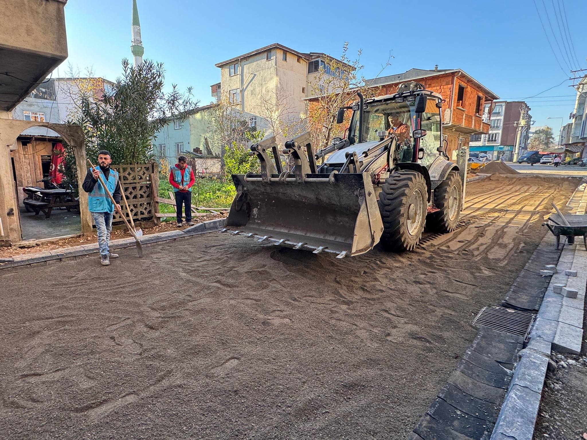 BAYRAMCA MAHALLESINDE ALTYAPI VE USTYAPI CALISMALARI SURUYOR 1