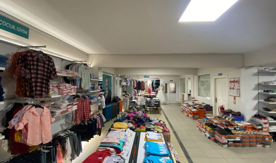 Koli Dönemi Sona Erdi, İhtiyaç Sahipleri Seçerek Alıyor
