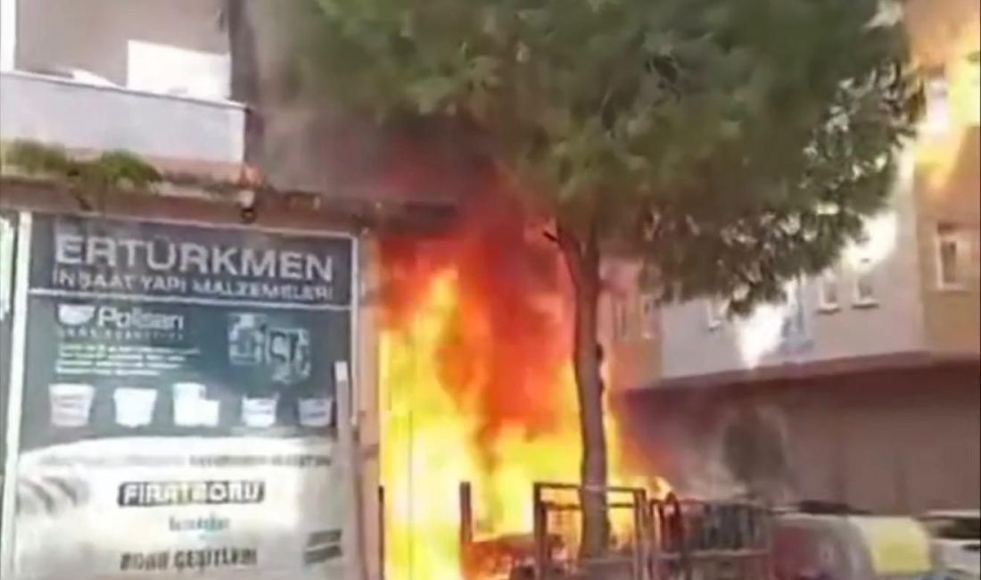 Ordu Fatsa’da Malzeme Deposunda Yangın Ordu’nun Fatsa ilçesinde Ata Caddesi