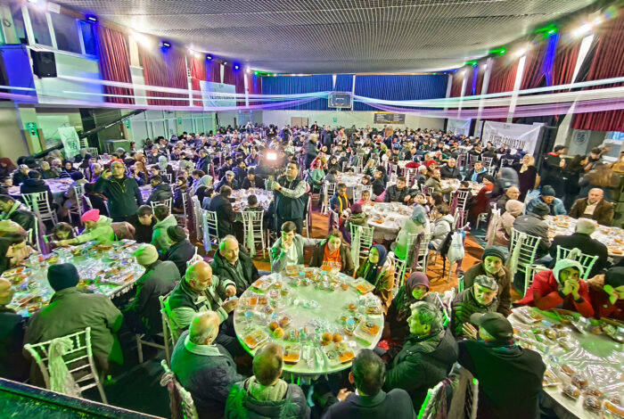 Ünye’de Ramazan dayanışması bu yıl da büyüyerek devam ediyor. Ünye