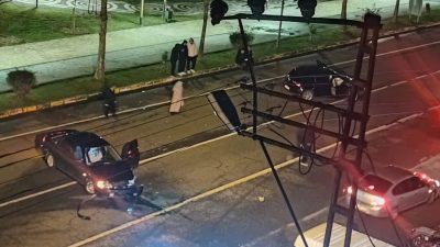 atsa’nın Bolaman Mahallesi’nde iki aracın çarpışması sonucu trafik kazası meydana