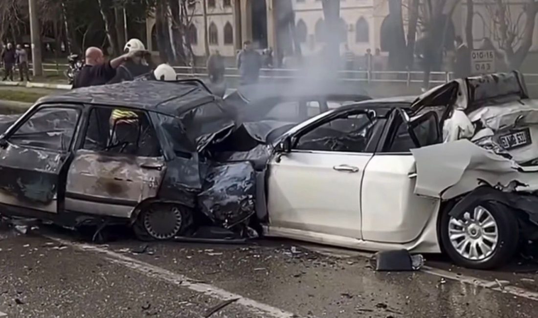 Ordu-Samsun Karayolunda Zincirleme Kaza: Araçlar Alev Aldı, 3 Yaralı Samsun’un