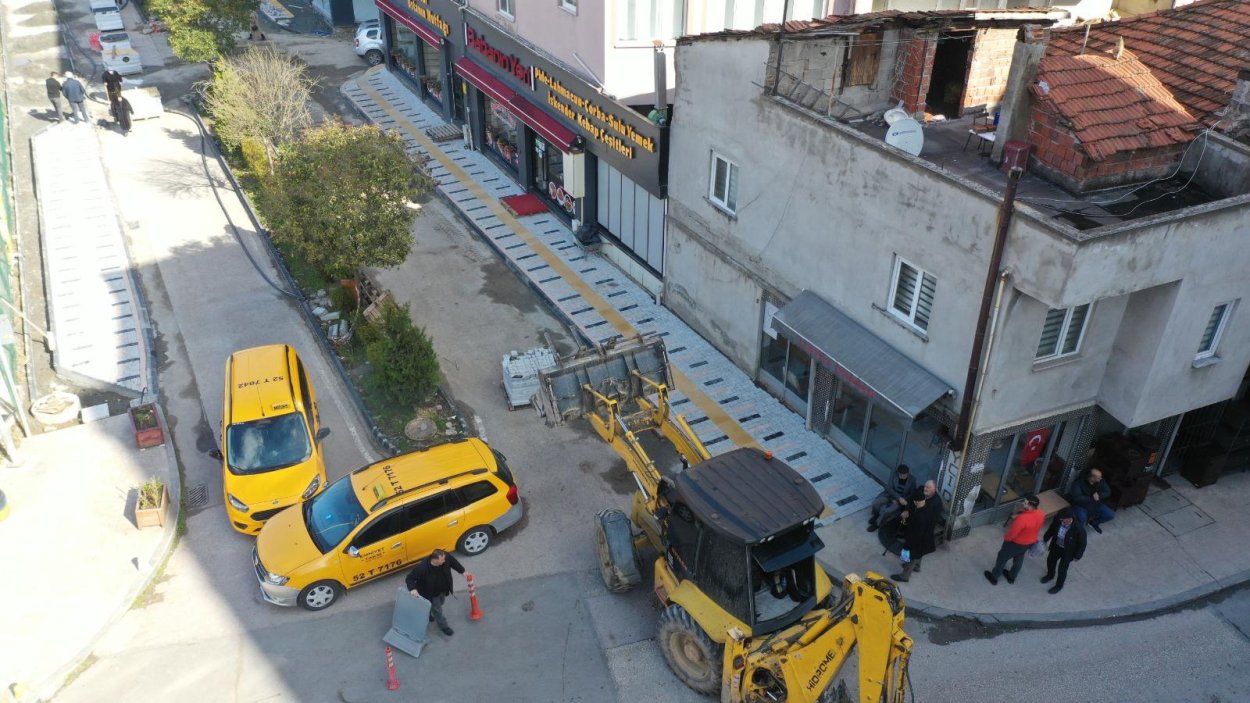 Fatsa Toprak Sokak’ta Estetik Dönüşüm: Begonit Taşlarla Modern Dokunuş! fatsa toprak sokak a modern dokunus 8018