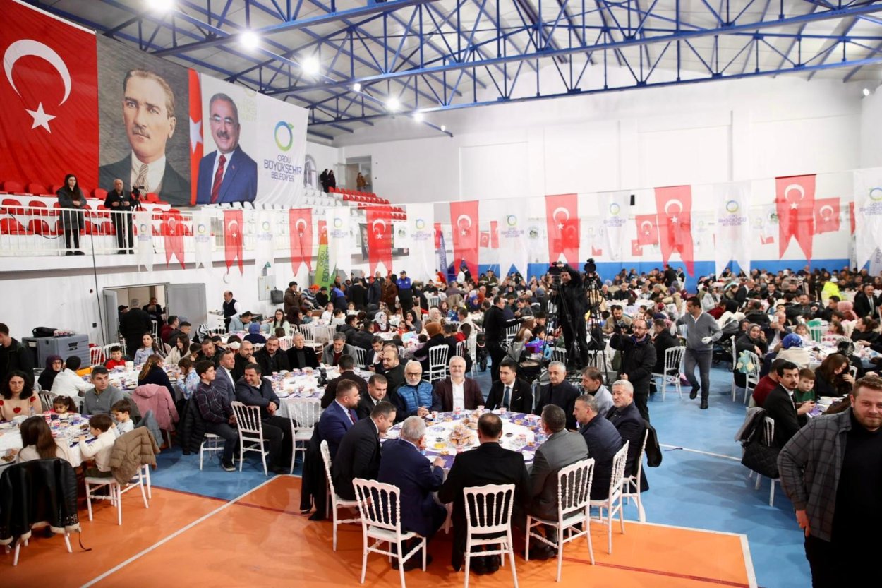 iftar sofrasi mesudiye de kuruldu 6446