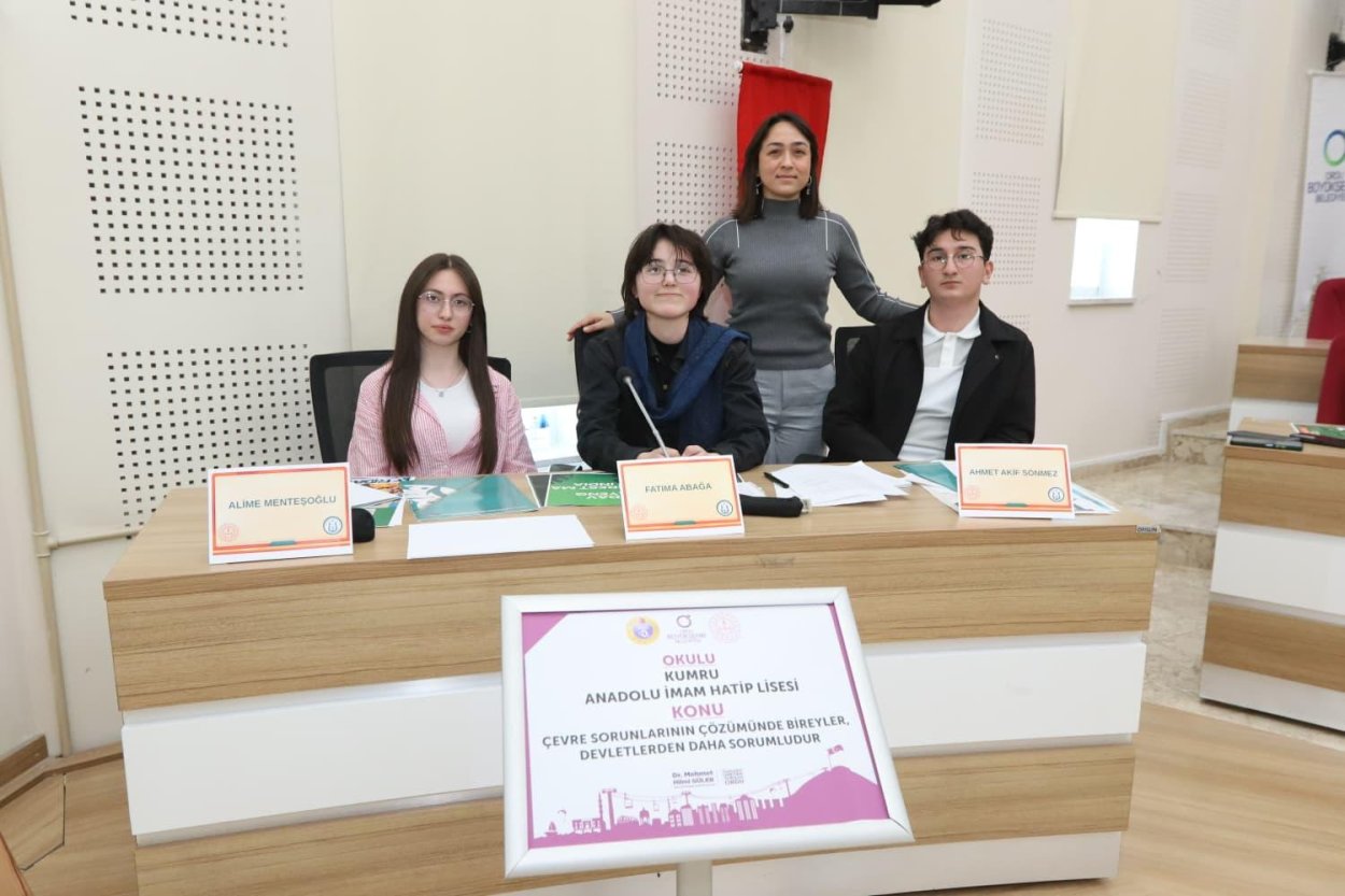 ordulu gencler fikirleriyle yarisiyor 2826